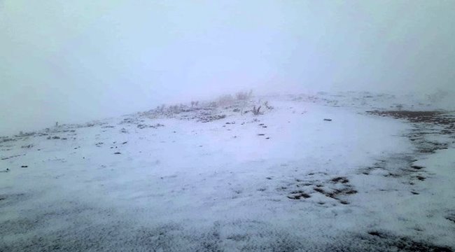 Konya Aladağ&#039;a mevsimin ilk karı yağdı