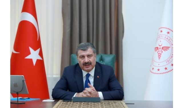 Bakan Koca duyurdu: Aşılamada yaş sınırı 45 oldu