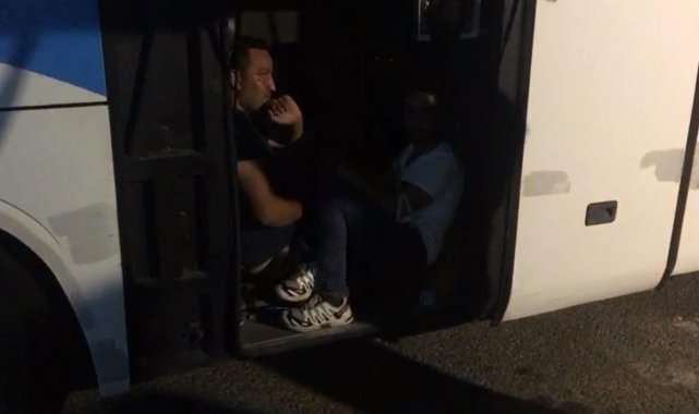 Aksaray&#039;a geliyorlardı!, Kaçak göçmenler otobüsün bagajından çıktı