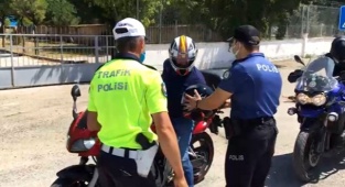 GÜLAĞAÇ KAYMAKAMLIĞINDAN ÖRNEK PROJE "BİR KASK DEMEK BİR HAYAT DEMEKTİR" 