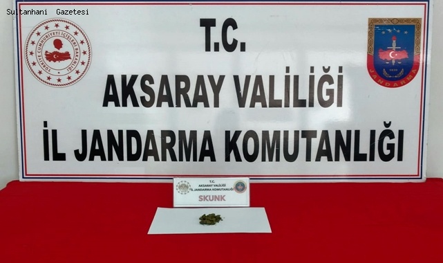 İSTANBUL&#039;DAN OTOBÜSLE AKSARAY&#039;A UYUŞTURUCU GETİREN 2, ALAN 3 KİŞİ SUÇÜSTÜ YAKALANDI