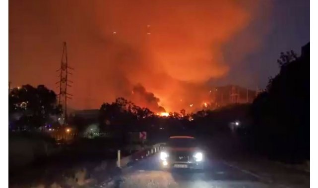 Milas&#039;ta alevler Termik Santrali&#039;ne girdi!