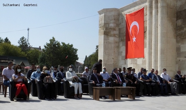 ŞANLI ZAFERİN 99. YIL DÖNÜMÜ SULTANHANI İLÇESİNDE DE TÖRENLE KUTLANDI