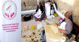 SULTANHANI İLÇESİNDE KADIN GİRİŞİMCİLER BÖLGEMİZE ÖZGÜ ÜRÜNLER ÜRETİYOR