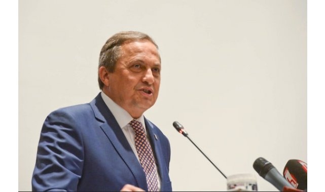 Torun: &quot;Yangın yerinde partizanlık ülkeye ihanettir&quot;