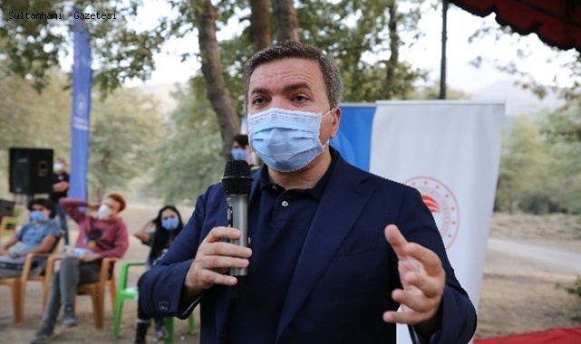 VALİ AYDOĞDU: &#039;GENÇLERİMİZE HİÇBİR ŞEKİLDE SIRT ÇEVİRMEMELİYİZ&#039;