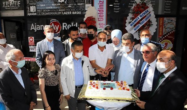 AKSARAY&#039;IN İLK ÖZEL RADYOSU 30. YAŞINI KUTLADI