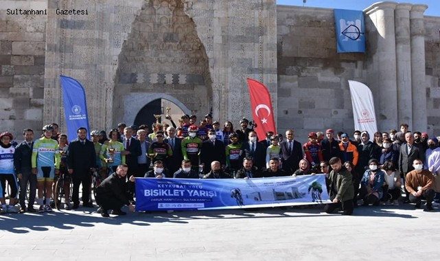 SULTANHANI KERVANSARAYI ÖNÜNDE &quot;KEYKUBAT YOLU BİSİKLET YARIŞI&quot; FİNALİ YAPILDI