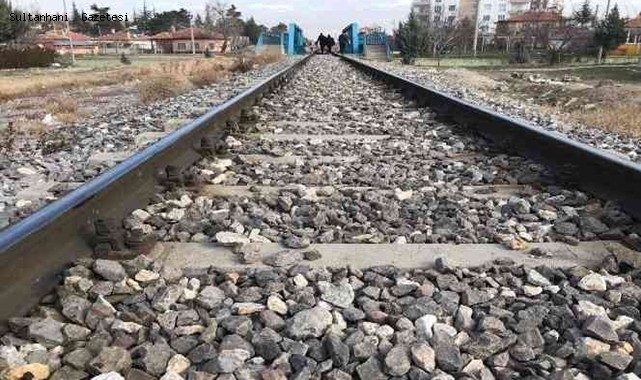 KONYA EREĞLİ DE KORKUNÇ KAZA, TRENİN ÇARPTIĞI UZMAN ÇAVUŞ YAŞAMINI YİTİRDİ
