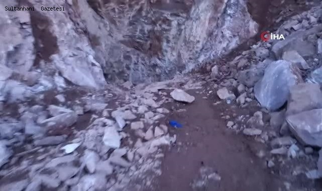 AKSARAY&#039;DA DEFİNECİLER HAZİNE BULMAK ve BÜYÜ BOZMAK İÇİN SİYAH TAVUK KESİP DEFİNE ARADILAR