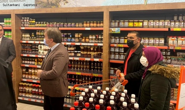 AKSARAY VALİSİ HAMZA AYDOĞDU MARKETLERE VE DEPOLARA YAĞ STOKÇULUĞU DENETİMİ YAPTI