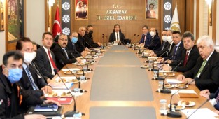 VALİ AYDOĞDU "VATANDAŞ KAMU KURUMLARINA HER AN ULAŞABİLMELİ"