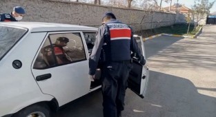 YENİKENT BELDESİNDE UYUŞTURUCU OPERASYONU, 2 GÖZALTI
