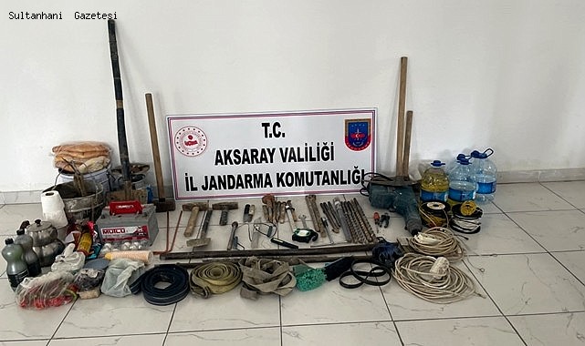 AKSARAY&#039;DA KAÇAK KAZI YAPAN ŞAHIS MALZEMELERİ İLE BİRLİKTE YAKALANDI