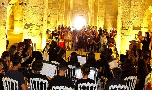 SULTANHANI KERVANSARAYI&#039;NDA &quot;SANAT FESTİVALİ&quot; DÜZENLENDİ