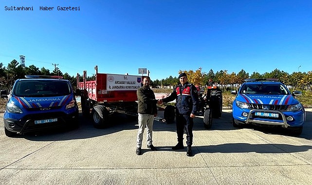 AKSARAY&#039;DA ÇALINAN TRAKTÖR VE RÖMORK BULUNARAK SAHİBİNE TESLİM EDİLDİ