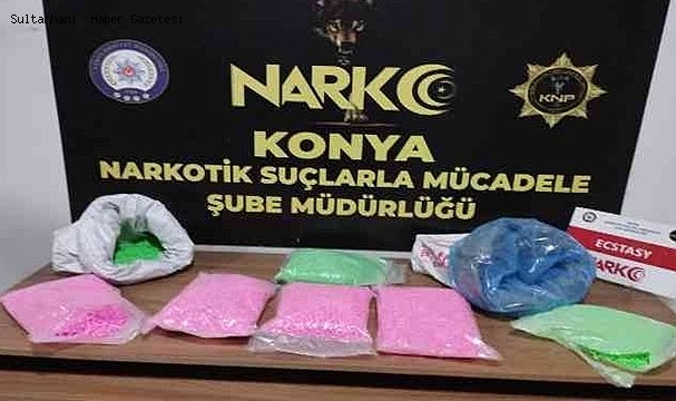 KONYA&#039;DA DEV UYUŞTURUCU OPERASYONU! BİNLERCE UYUŞTURUCU HAP ve 2 KG ESRAR ELE GEÇİRİLDİ