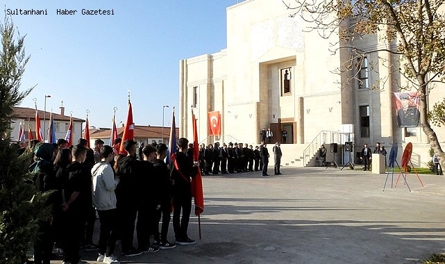 SULTANHANI İLÇESİNDE MUSTAFA KEMAL ATATÜRK&#039;ÜN VEFATININ 84 ÜNCÜ YIL DÖNÜMÜ DOLAYISIYLA ANMA TÖRENİ DÜZENLENDİ