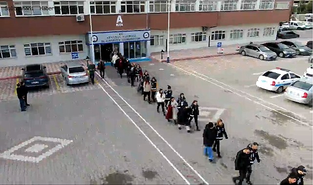 AKSARAY&#039;DA 20 MİLYONLUK DOLANDIRICILIK! 20 GÖZALTI