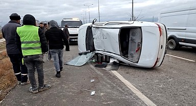 SULTANHANLI HEMŞEHRİLERİMİZ TRAFİK KAZASI GEÇİRDİ, 1'İ BEBEK 4 YARALI