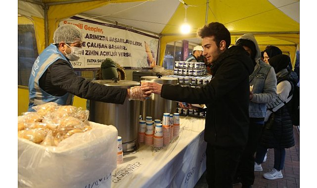 Gaziantep'ten üniversitelilere sınav dönemi yemek desteği
