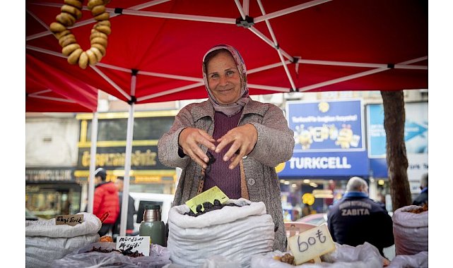 Kadınlar hem kazanıyor hem sosyalleşiyor
