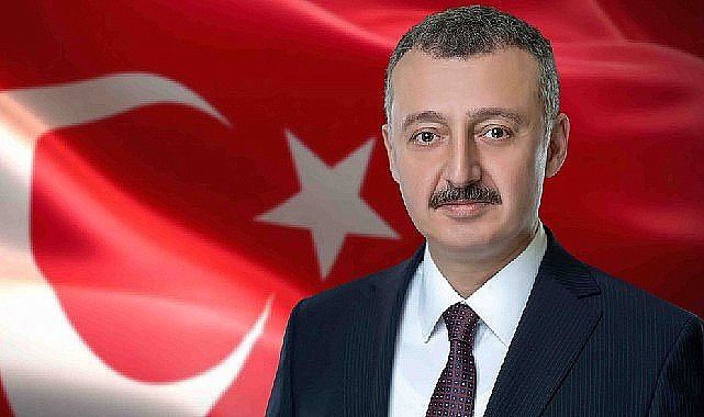 Kocaeli Büyükşehir Belediye Başkanı Tahir Büyükakın Çalışan Gazeteciler Gününü kutladı