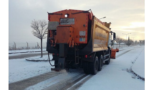 Malatya'da karla mücadele...