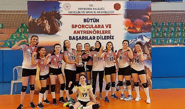 Yıldız Kızlar Filede Namağlup Şampiyon