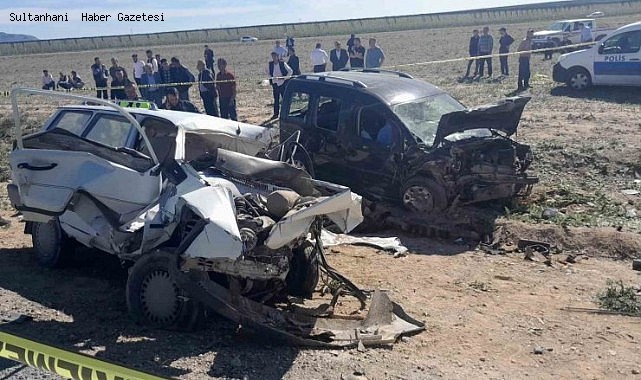 KONYA KARAPINAR&#039;DA FECİ KAZA 5 ÖLÜ