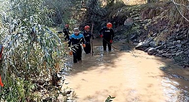 AKSARAY'DA SELDE KAYBOLAN BEBEĞİ ARAMA ÇALIŞMALARI SÜRÜYOR