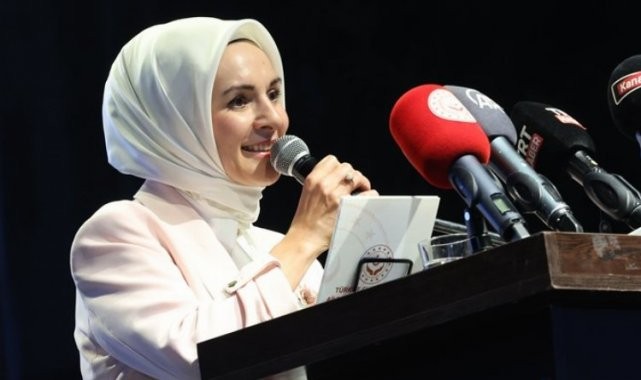 Bakan Göktaş&#039;tan +65 yaş toplu taşıma açıklaması