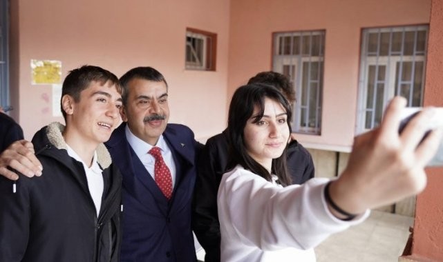 Bakan Tekin&#039;den Konya buluşması