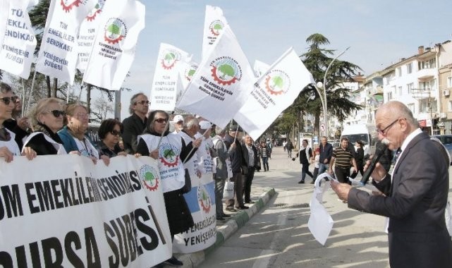 Emekliler&#039;en &#039;taleplerimizi duyun&#039; çağrısı