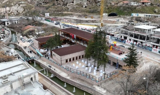 Konya Selçuklu&#039;da tarihi hana uygun ilkokul hizmet girdi