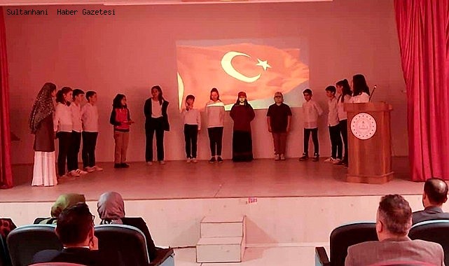 SULTANHANI&#039;NDA 12 MART İSTİKLAL MARŞI’NIN KABULÜNÜN 103. YILDÖNÜMÜ VE MEHMET AKİF ERSOY’U ANMA PROGRAMI