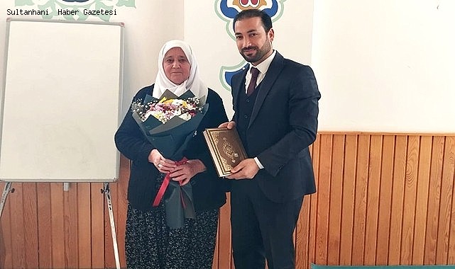 SULTANHANI&#039;NDA FERİDE TEYZE 78 YAŞINDA KUR&#039;AN&#039;A GEÇTİ