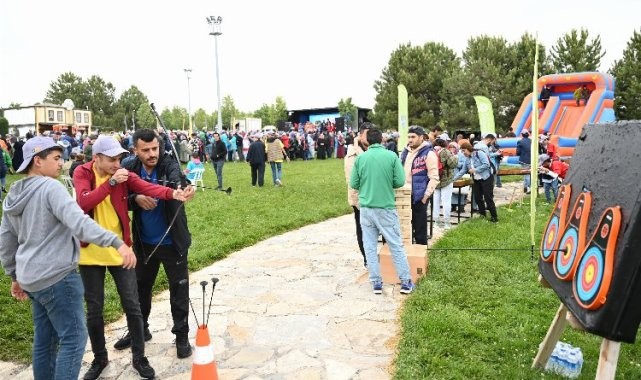 Konya&#039;da &#039;engelsiz&#039; bahar şenliği