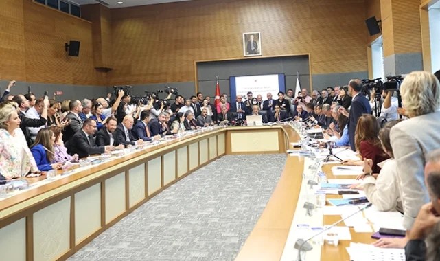 Hayvanları Koruma Kanunu&#039;nda 7 madde tamam... Teklifin diğerleri komisyonda görüşülüyor