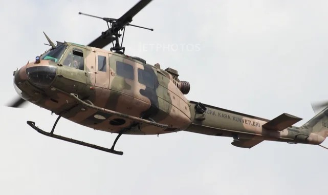 Isparta&#039;da askeri helikopter kaza kırıma uğradı! 6 şehit