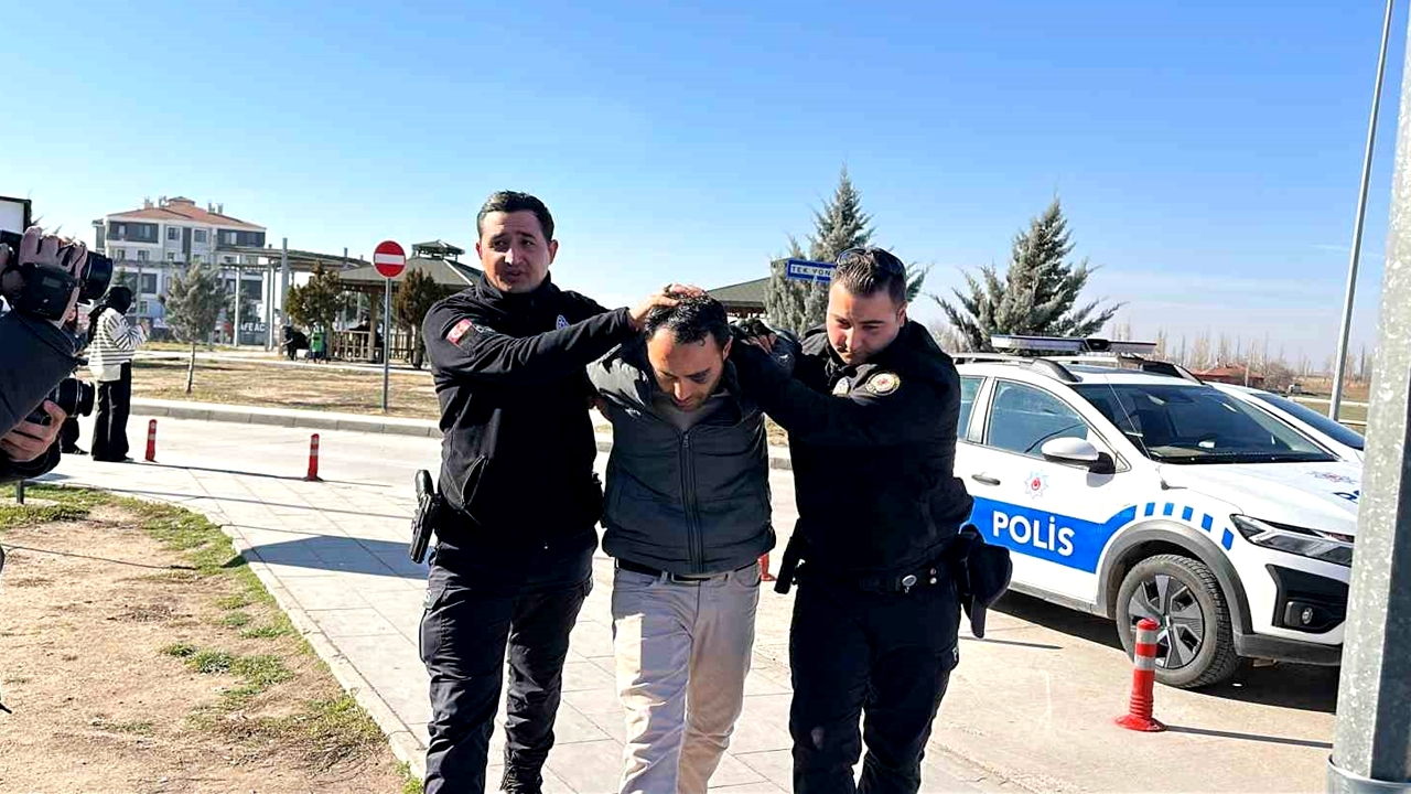 Aksaray&#039;da bir kişi Tartıştığı Komşusunu bıçakla yaraladı