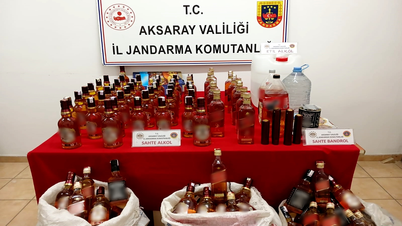 Aksaray&#039;da Jandarma Kaçak Alkol İmal ve Satışı yapan 1 Kişiyi yakaladı