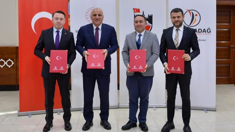 Diyarbakır&#039;ın Eğil ilçesi Peygamberler Tepesine Cam Teras