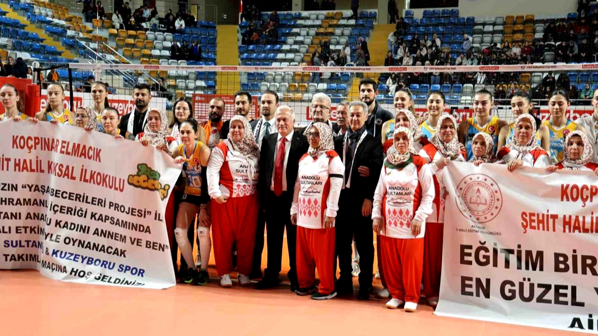 Aksaray&#039;ın Şalvarlı Anadolu kadınları, Kuzeyboru ile karşı karşıya geldi