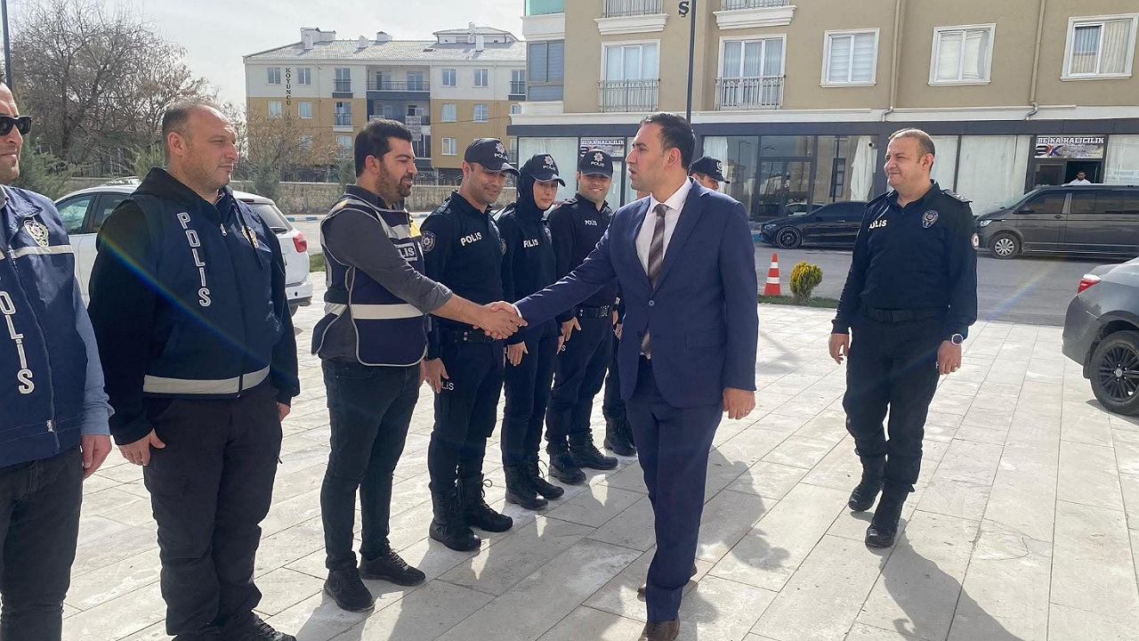 Sultanhanı Kaymakamı Bilal Göksun’dan Emniyet ve Jandarma Ziyareti