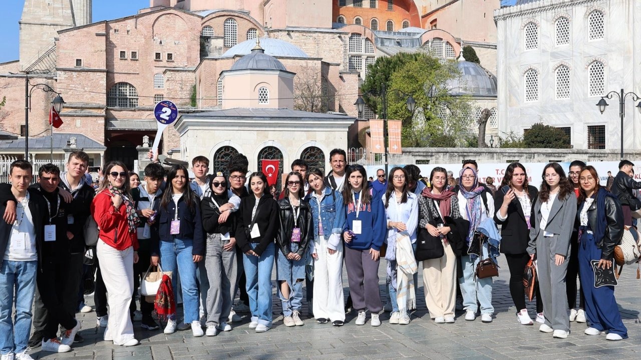 Konya Büyükşehir’den gençlere tarih yolculuğu