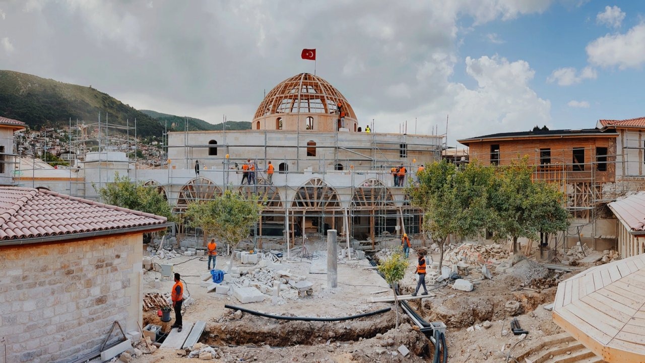 Anadolu’nun ilk camisi ayağa kalkıyor