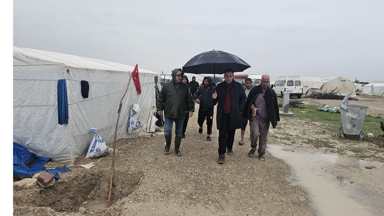 Sultanhanı Kaymakamı Bilal Göksun, Sağanak Yağış Sonrası Sahada İncelemelerde Bulundu