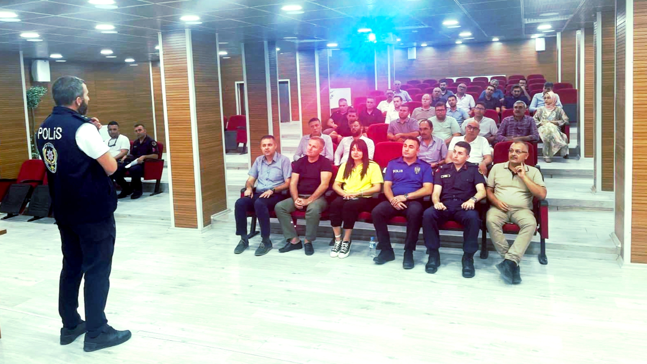 Sultanhanı’nda “Narko Farkındalık” ve “Narko Rehber” Eğitimi Düzenlendi