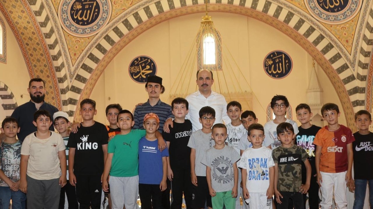 Başkan Altay Konya&#039;da öğrencilerle buluştu